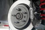 15" Conversion Kit by Carlyle Racing, Solid Rotors, Black Calipers BMR Suspension لـ Pontiac G8 2008-2009