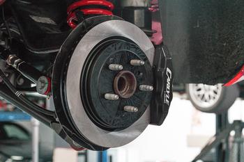15" Conversion Kit by Carlyle Racing, Solid Rotors, Black Calipers BMR Suspension لـ Chevy Camaro 2010-2015