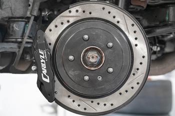 15" Conversion Kit by Carlyle Racing, Drilled and Slotted Rotors, Black Calipers BMR Suspension لـ Cadillac CTS-V 2015-2019